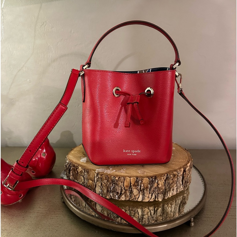 Brand New Kate Spade Eva Floral small Bucket bag